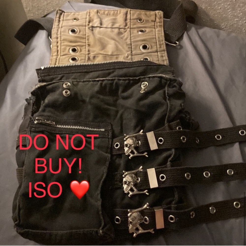 Hi!!! Does anyone have any Tripp bags I’m trying to buy. ISO